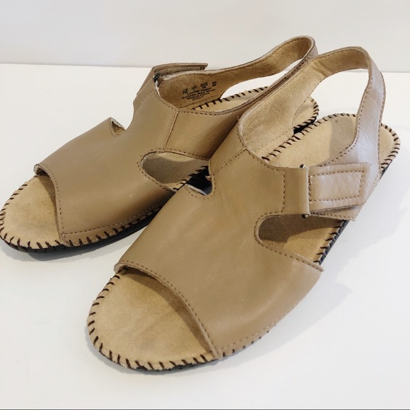 Naturalizer Shoes - Naturalizer Scout Tan Leather Sandals Sz 9M    SB5